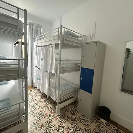 אכסניה La Isleta Nest *