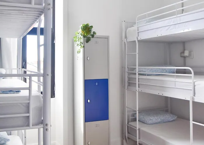 אכסניה La Isleta Nest